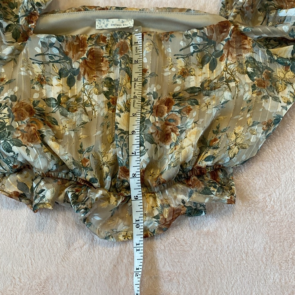 Endless Blu Bohemian Romantic Floral Crop Top Size Medium - Picture 4 of 8